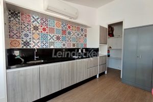 Prédio para alugar com 600m², 1 vaga no bairro Petrópolis em Porto Alegre - Foto 43