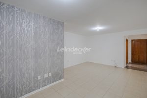 Apartamento para alugar com 100m², 3 dormitórios, 2 vagas no bairro Passo d'Areia em Porto Alegre - Foto 5