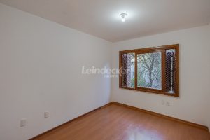 Apartamento para alugar com 100m², 3 dormitórios, 2 vagas no bairro Passo d'Areia em Porto Alegre - Foto 16