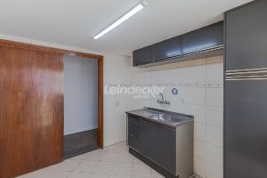 Apartamento para alugar com 100m², 3 dormitórios, 2 vagas no bairro Passo d'Areia em Porto Alegre - Foto 19