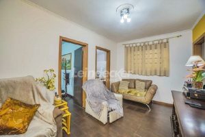 Casa Comercial para alugar com 240m², 4 dormitórios, 2 vagas no bairro Azenha em Porto Alegre - Foto 8