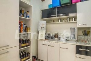 Casa Comercial para alugar com 240m², 4 dormitórios, 2 vagas no bairro Azenha em Porto Alegre - Foto 14