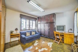 Casa Comercial para alugar com 240m², 4 dormitórios, 2 vagas no bairro Azenha em Porto Alegre - Foto 15