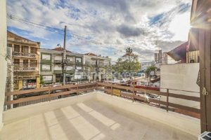 Casa Comercial para alugar com 240m², 4 dormitórios, 2 vagas no bairro Azenha em Porto Alegre - Foto 20