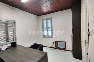 Casa Comercial para alugar com 150m², 4 vagas no bairro Floresta em Porto Alegre - Foto 6