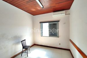 Casa Comercial para alugar com 150m², 4 vagas no bairro Floresta em Porto Alegre - Foto 10