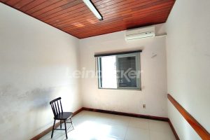 Casa Comercial para alugar com 150m², 4 vagas no bairro Floresta em Porto Alegre - Foto 12