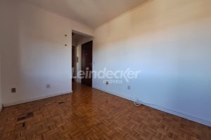 Apartamento para alugar com 40m², 1 dormitório, 1 vaga no bairro Vila Ipiranga em Porto Alegre - Foto 2