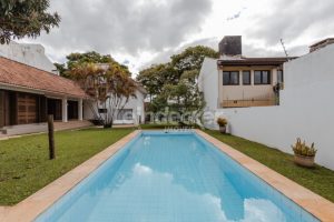 Casa Comercial para alugar com 306m², 4 dormitórios, 4 vagas no bairro Três Figueiras em Porto Alegre - Foto 40