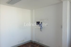 Sala para alugar com 235m² no bairro Centro em Porto Alegre - Foto 4