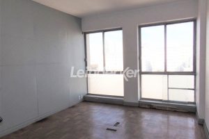 Sala para alugar com 235m² no bairro Centro em Porto Alegre - Foto 11