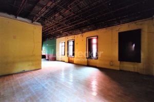 Casa Comercial para alugar com 600m², 1 dormitório no bairro Independência em Porto Alegre - Foto 6