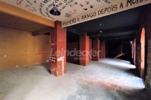 Casa Comercial para alugar com 600m², 1 dormitório no bairro Independência em Porto Alegre - Foto 10