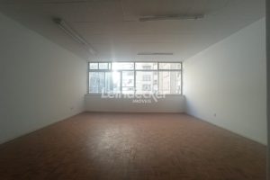 Sala para alugar com 124m² no bairro Centro em Porto Alegre - Foto 1