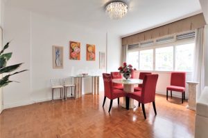 Apartamento para alugar com 140m², 3 dormitórios no bairro Independência em Porto Alegre - Foto 2