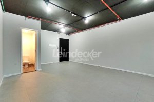 Sala para alugar com 36m², 1 vaga no bairro Santana em Porto Alegre - Foto 3