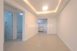 Apartamento para alugar com 65m², 2 dormitórios, 1 vaga no bairro Partenon em Porto Alegre - Foto 4