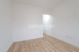 Apartamento para alugar com 65m², 2 dormitórios, 1 vaga no bairro Partenon em Porto Alegre - Foto 11