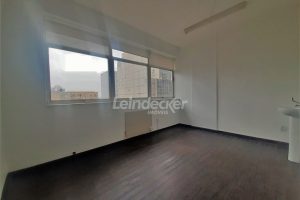 Conjunto para alugar com 77m² no bairro Centro em Porto Alegre - Foto 1