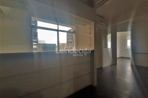 Conjunto para alugar com 77m² no bairro Centro em Porto Alegre - Foto 3