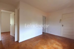 Apartamento para alugar com 49m², 2 dormitórios, 1 vaga no bairro Rio Branco em Porto Alegre - Foto 2