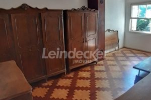 Casa Comercial para alugar com 235m², 4 dormitórios, 2 vagas no bairro Petrópolis em Porto Alegre - Foto 14