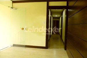 Casa Comercial para alugar com 550m², 1 dormitório, 2 vagas no bairro Auxiliadora em Porto Alegre - Foto 6