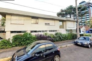 Casa Comercial para alugar com 550m², 1 dormitório, 2 vagas no bairro Auxiliadora em Porto Alegre - Foto 18