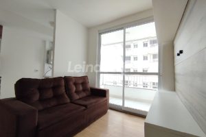 Apartamento para alugar com 50m², 2 dormitórios, 1 vaga no bairro Humaitá em Porto Alegre - Foto 2