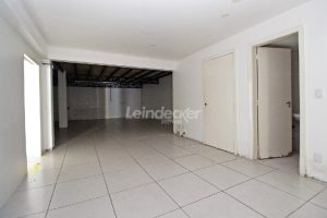 Loja para alugar com 367m² no bairro Praia de Belas em Porto Alegre - Foto 14