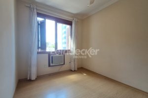 Apartamento para alugar com 124m², 3 dormitórios, 2 vagas no bairro Jardim Planalto em Porto Alegre - Foto 27