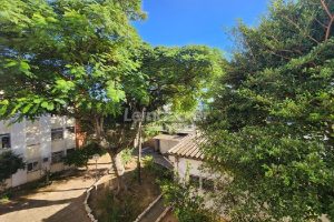 Apartamento para alugar com 75m², 4 dormitórios, 1 vaga no bairro Passo d'Areia em Porto Alegre - Foto 4