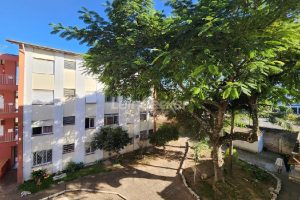 Apartamento para alugar com 75m², 4 dormitórios, 1 vaga no bairro Passo d'Areia em Porto Alegre - Foto 5