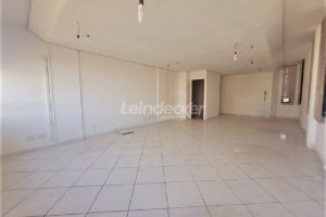 Sala para alugar com 45m², 1 vaga no bairro São Geraldo em Porto Alegre - Foto 3