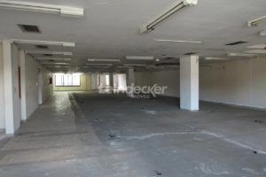 Prédio para alugar com 1.428m², 30 vagas no bairro Floresta em Porto Alegre - Foto 9