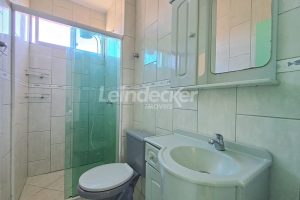 Apartamento para alugar com 49m², 2 dormitórios no bairro Camaqua em Porto Alegre - Foto 8