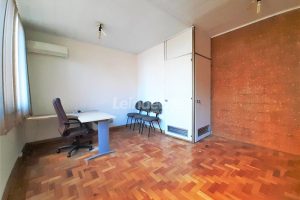 Sala para alugar com 56m² no bairro Independência em Porto Alegre - Foto 2