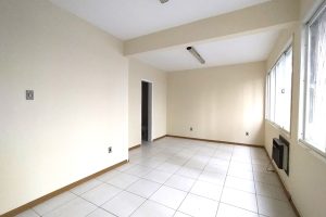 Sala para alugar com 32m² no bairro Independência em Porto Alegre - Foto 2
