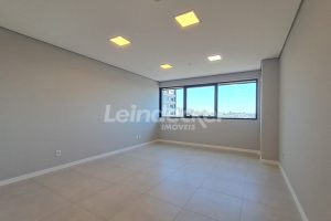 Sala para alugar com 30m² no bairro Teresópolis em Porto Alegre - Foto 1