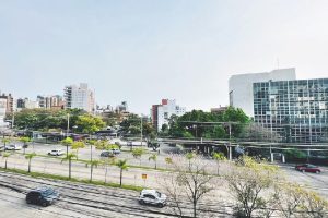 Sala para alugar com 56m², 1 vaga no bairro Três Figueiras em Porto Alegre - Foto 6