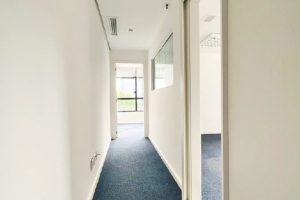 Sala para alugar com 56m², 1 vaga no bairro Três Figueiras em Porto Alegre - Foto 10