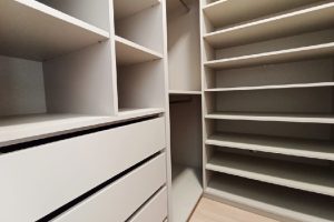 Casa em Condomínio para alugar com 334m², 3 dormitórios, 3 vagas no bairro Pedra Redonda em Porto Alegre - Foto 16