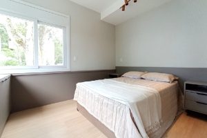 Casa em Condomínio para alugar com 334m², 3 dormitórios, 3 vagas no bairro Pedra Redonda em Porto Alegre - Foto 20