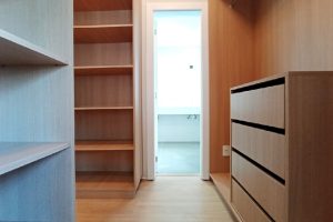 Casa em Condomínio para alugar com 334m², 3 dormitórios, 3 vagas no bairro Pedra Redonda em Porto Alegre - Foto 21