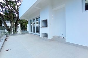 Casa em Condomínio para alugar com 334m², 3 dormitórios, 3 vagas no bairro Pedra Redonda em Porto Alegre - Foto 26