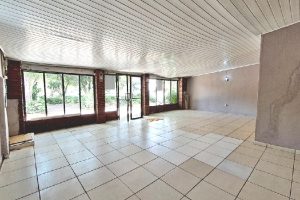 Loja para alugar com 270m², 3 dormitórios no bairro Azenha em Porto Alegre - Foto 3