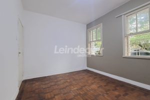 Apartamento para alugar com 81m², 2 dormitórios no bairro Santa Cecilia em Porto Alegre - Foto 13