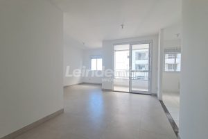 Apartamento para alugar com 64m², 2 dormitórios, 1 vaga no bairro Humaitá em Porto Alegre - Foto 2