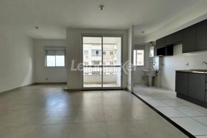 Apartamento para alugar com 64m², 2 dormitórios, 1 vaga no bairro Humaitá em Porto Alegre - Foto 1