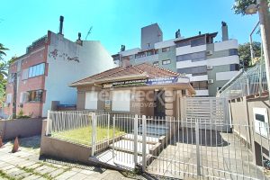 Casa Comercial para alugar com 360m², 5 vagas no bairro Petrópolis em Porto Alegre - Foto 1